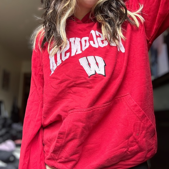 vintage bright red wisconsin sports college sweater hoodie oversized size large - Picture 4 of 10
